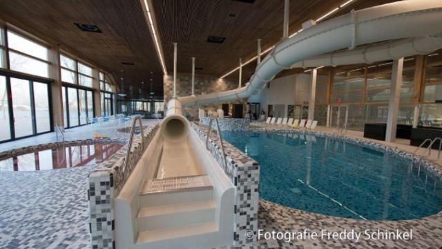Swimming pool De Steur